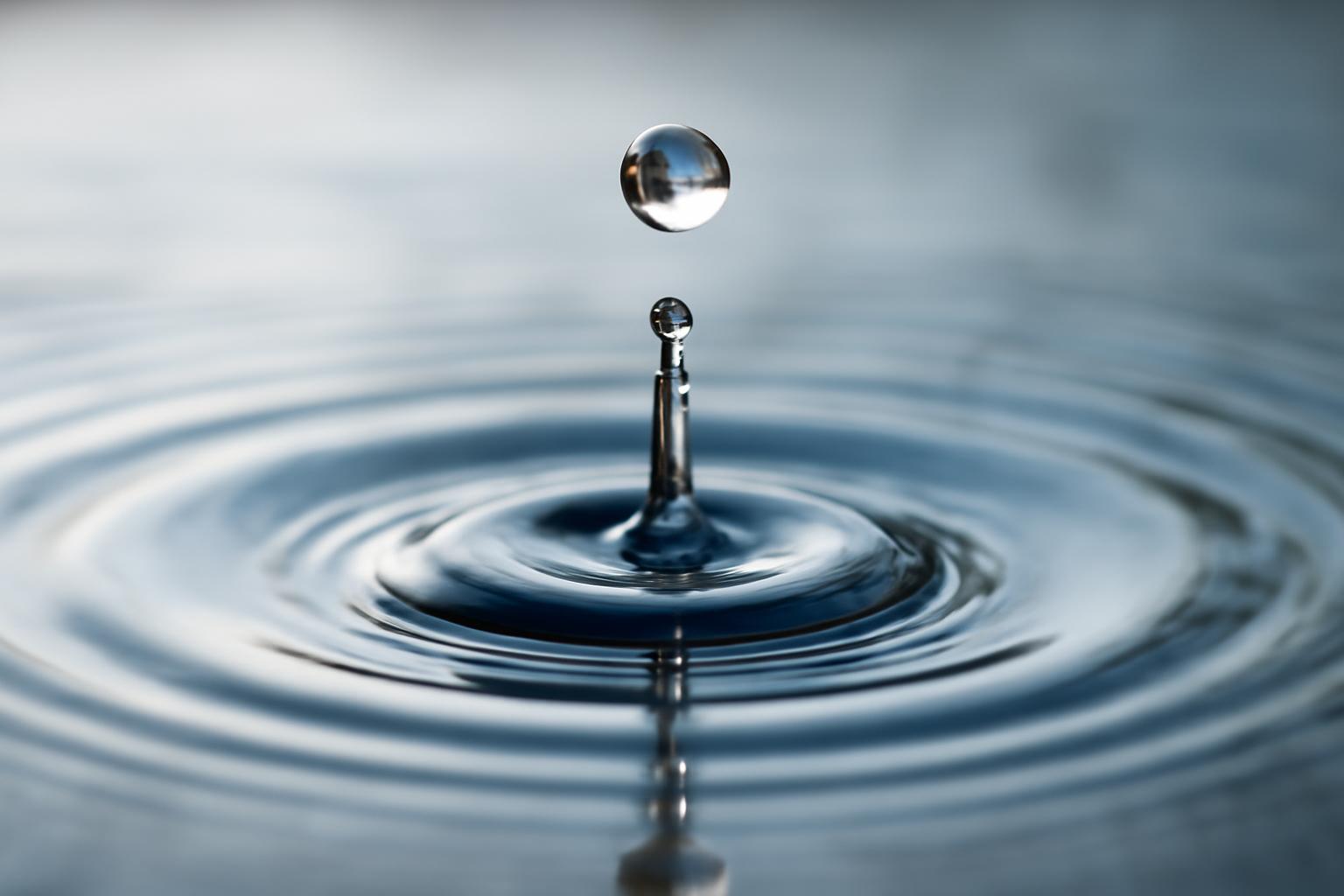 Cseppek alakja és viselkedése Fizika infók